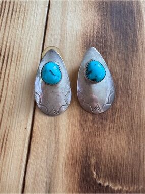 Vtg Zuni Turquoise Stone Sterling Silver Teardrop Earrings